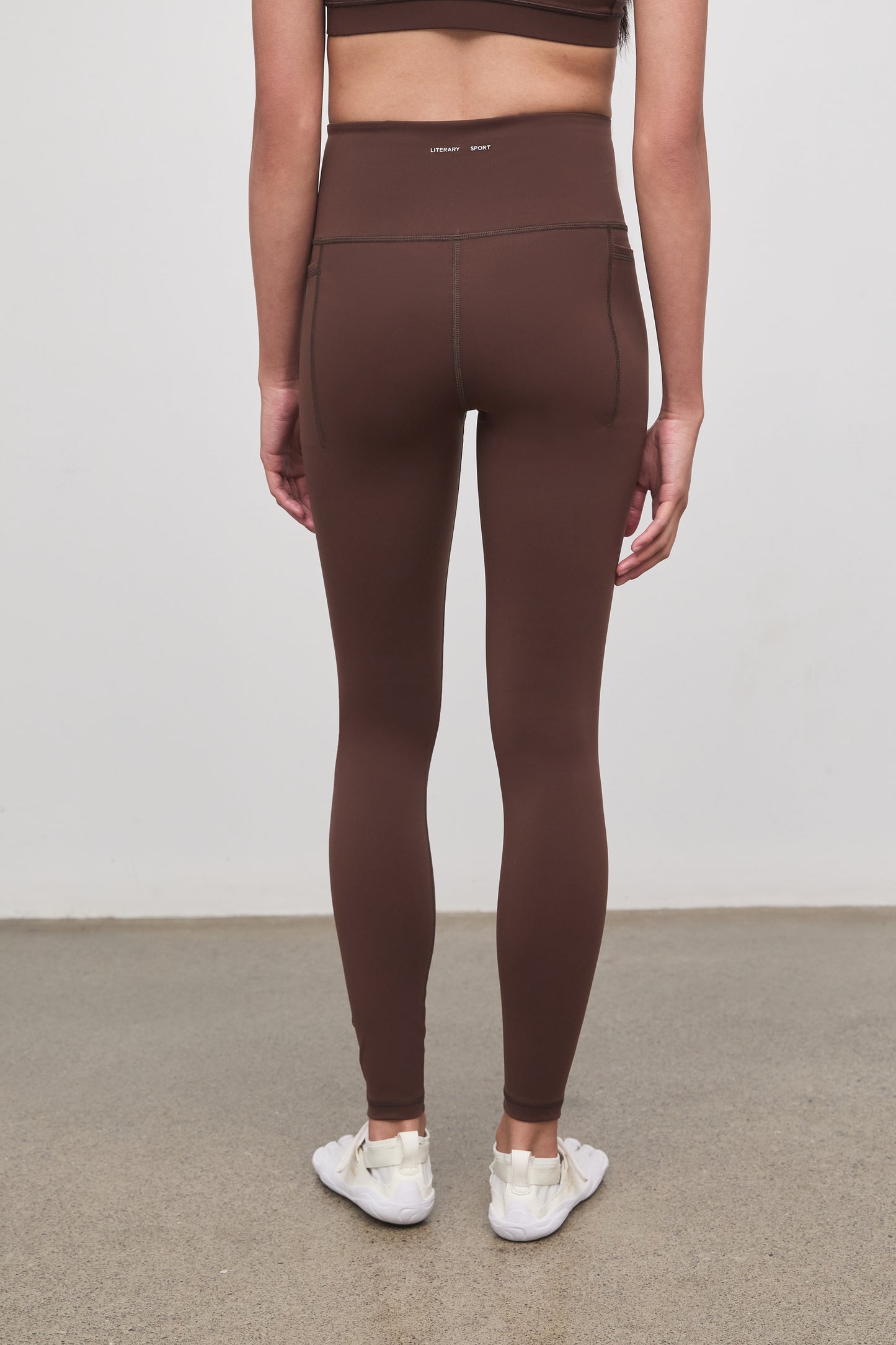 Literary Sport - Issa Womens Full Length Running Tight - Umber Chocolate Brown - Back