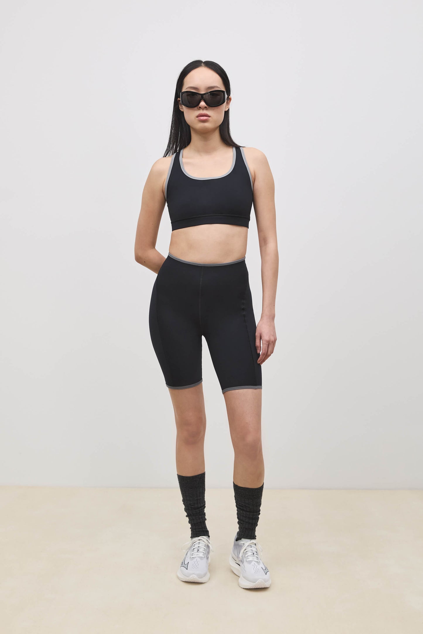 Literary Sport - O'Hara Womens Medium Impact Sports Bra - Black & Steel