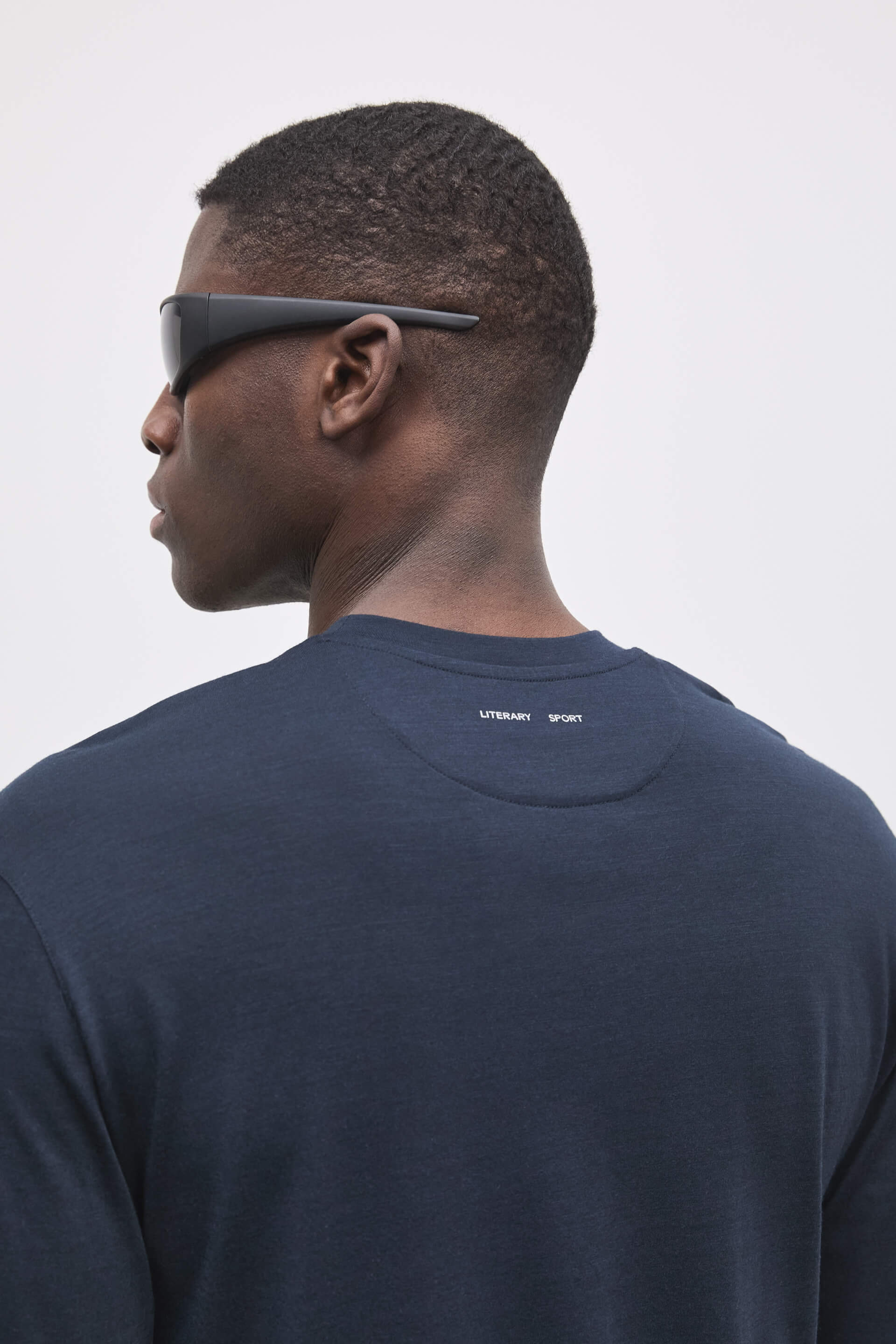 Literary Sport | Frank Mens Long Sleeve Running T-Shirt - Night Dark Navy Blue