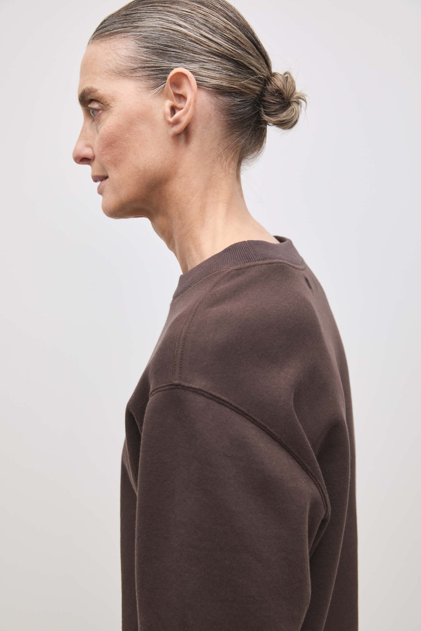 Literary Sport - Howe Womens  Crewneck Sweatshirt - Ash Dark Brown