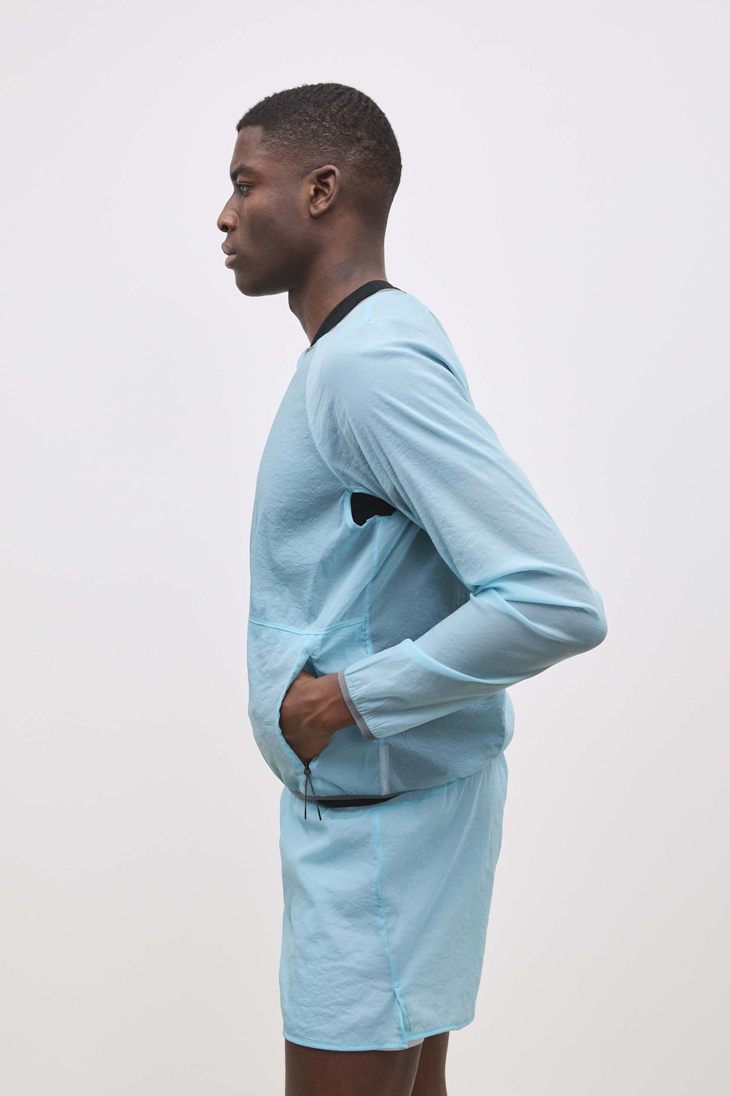 Literary Sport | Leo Mens Lightweight Running Jacket - Mist Light Blue