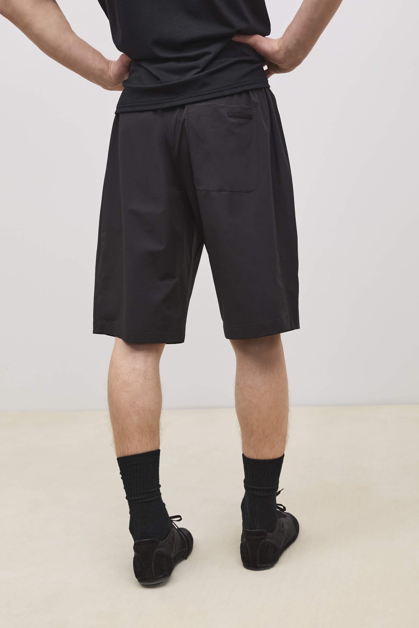 Literary Sport | Smith Mens Short - Black