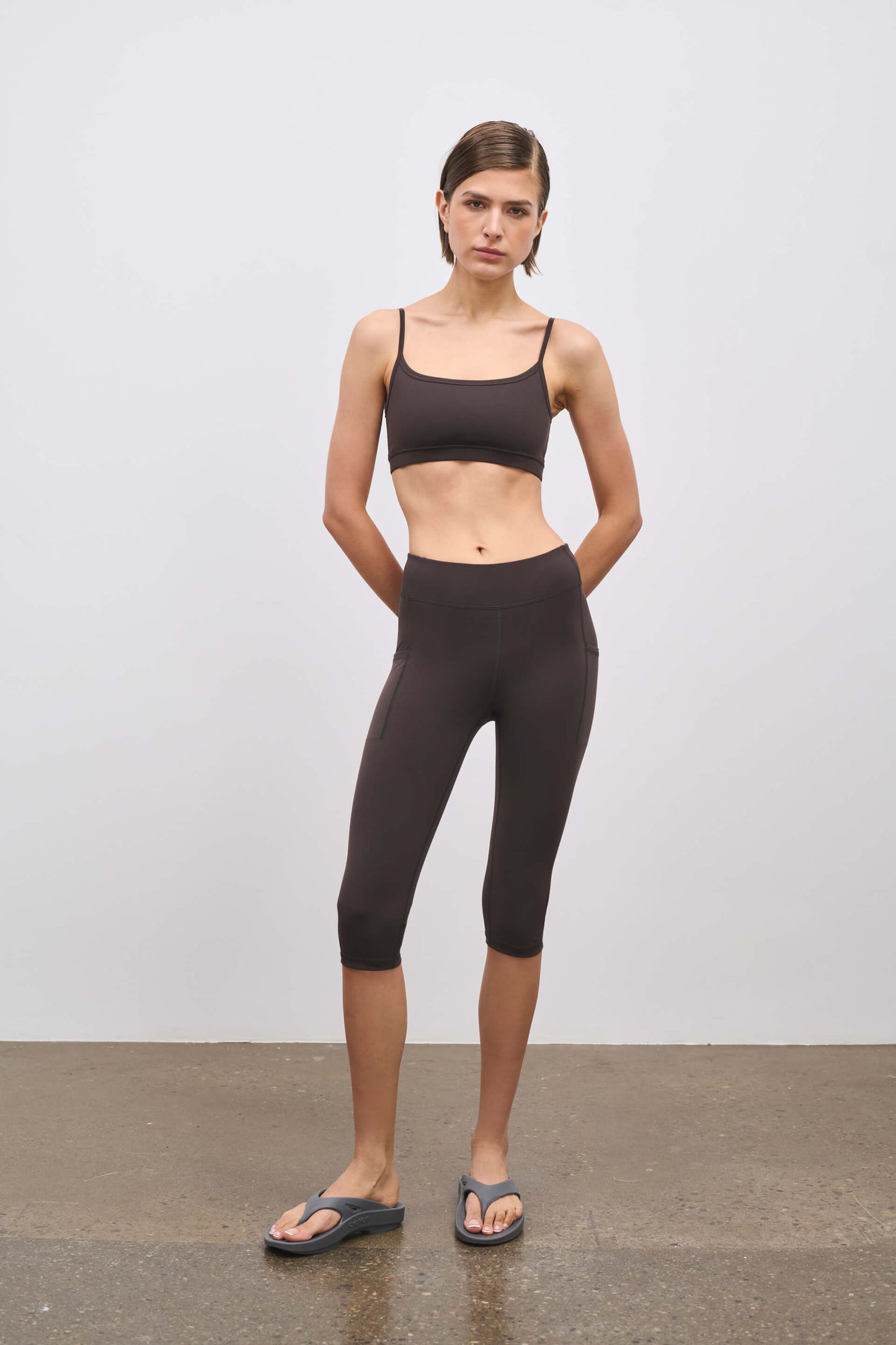Literary Sport | Lena Womens Capri Length Running Tight - Ash Dark Brown
