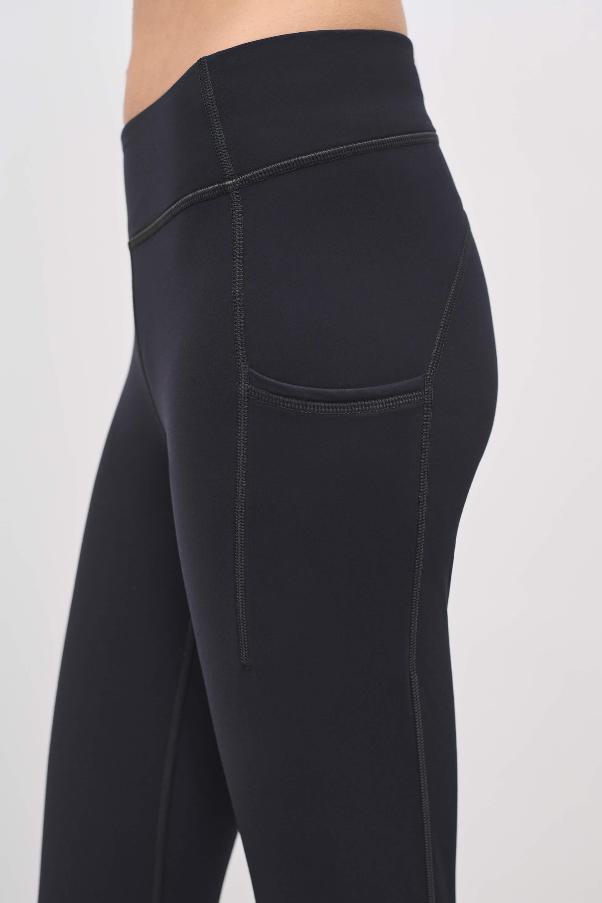 Literary Sport | Emma Insulated Run Tight in Black