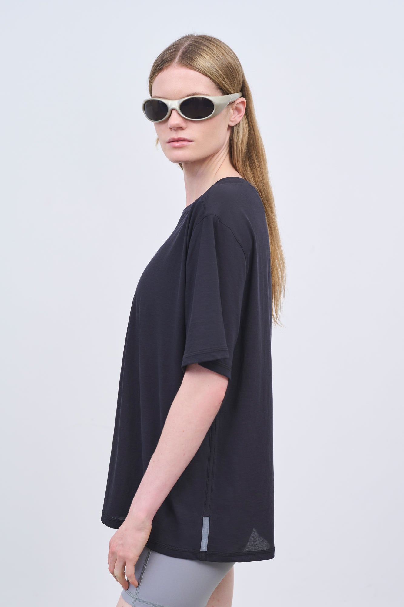 Literary Sport - Womens Lightweight Oversized Run T-Shirt in Cotton - Washed Black