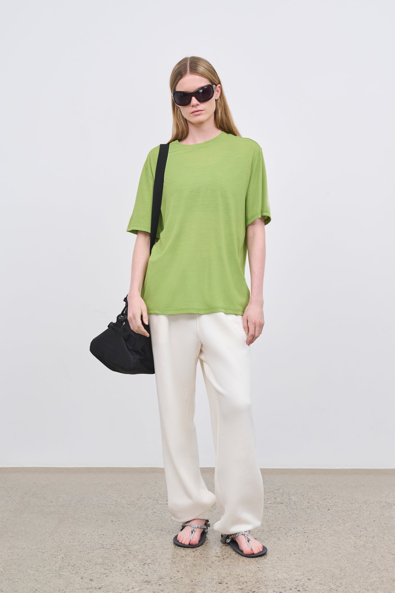Literary Sport - Womens Harper Oversized Running T-Shirt - Verdant Green