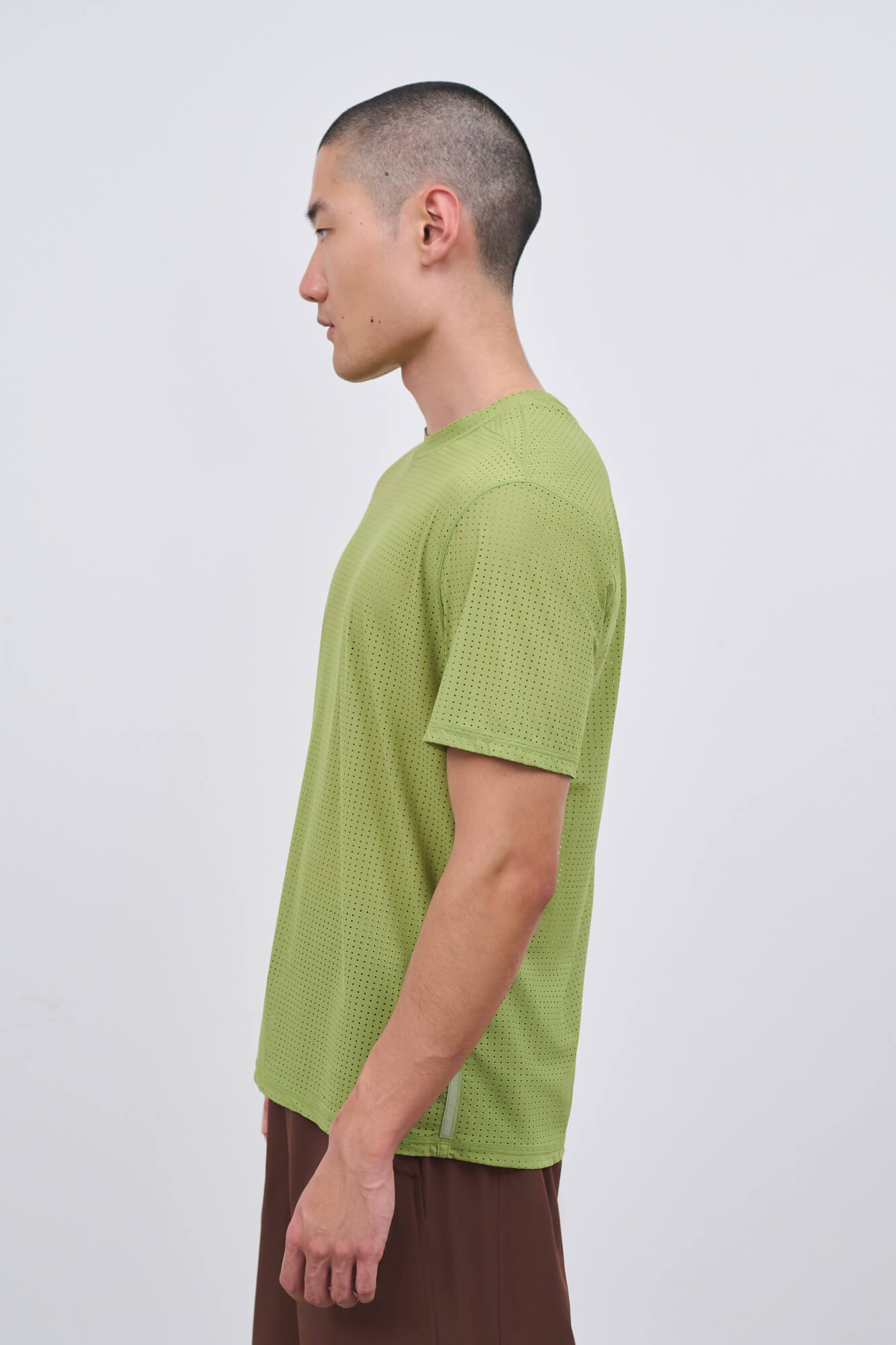 Literary Sport | Mens James Perforated Running T-Shirt in Verdant Green