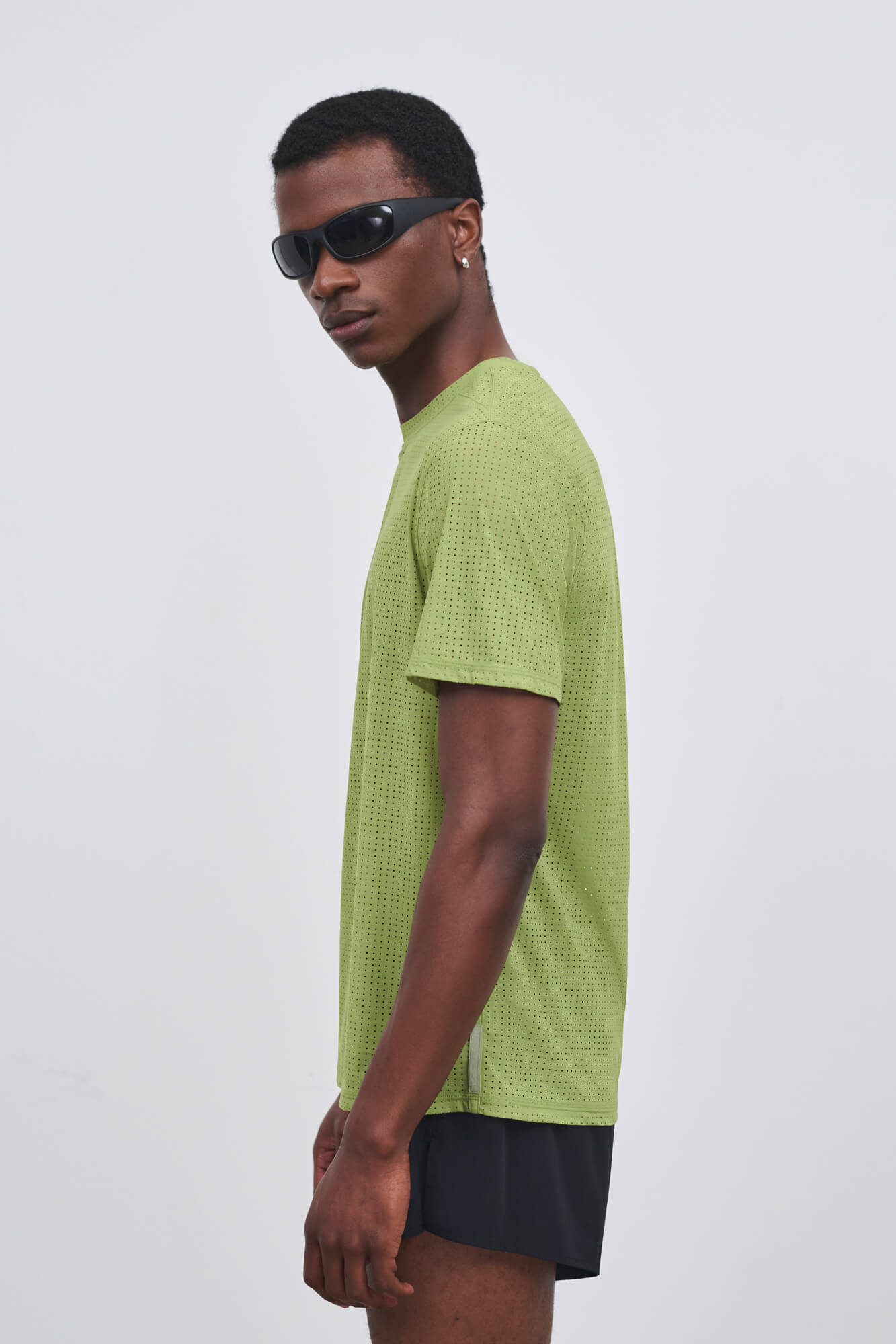 Literary Sport | Mens James Perforated Running T-Shirt in Verdant Green