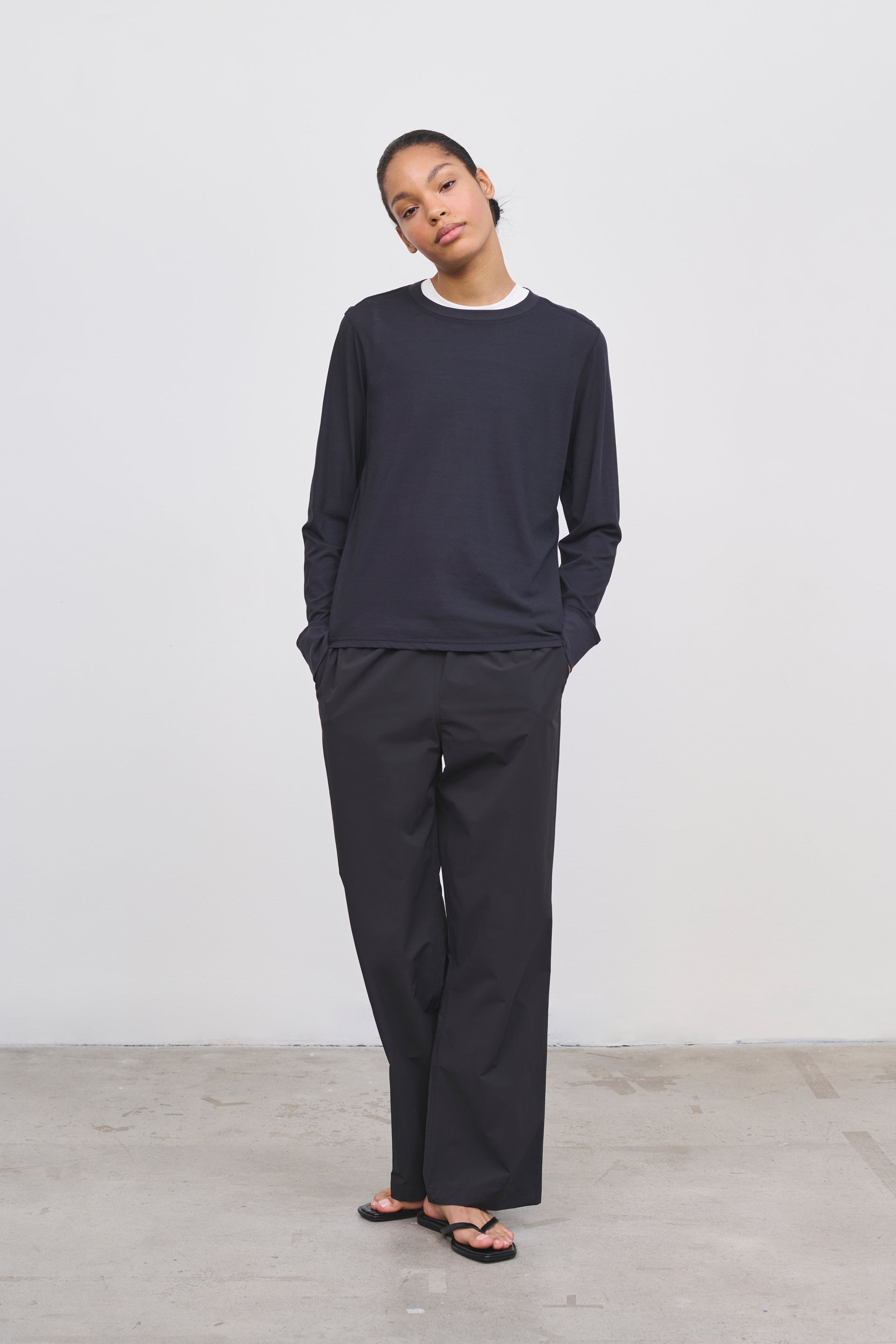 Literary Sport | Women's Oversized Long Sleeve T-Shirt - Butler Long Sleeve Shirt in Black