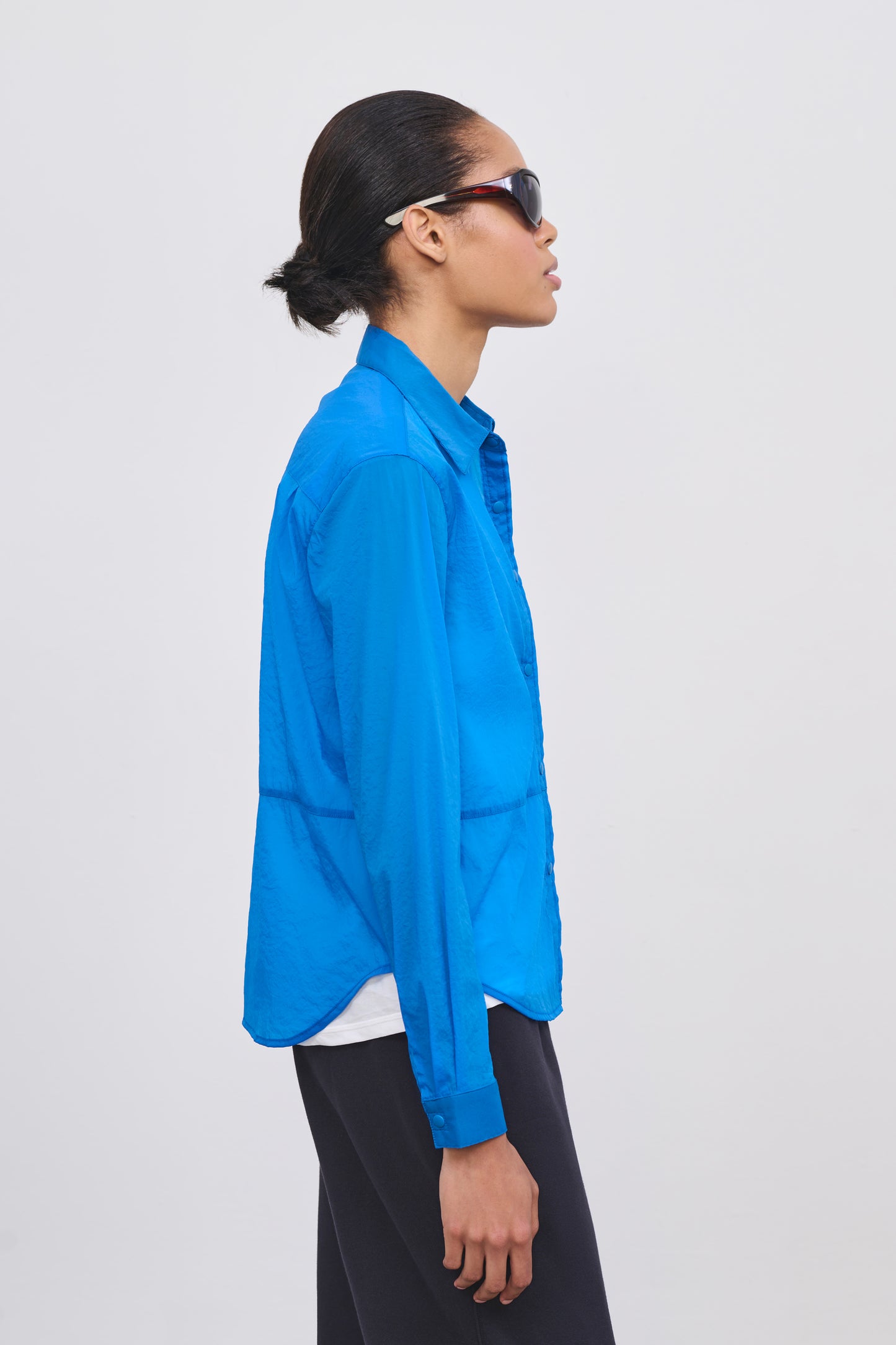 Literary Sport | Women's Long Sleeve Button-Up Running Shirt - Hana Shirt in Lapis