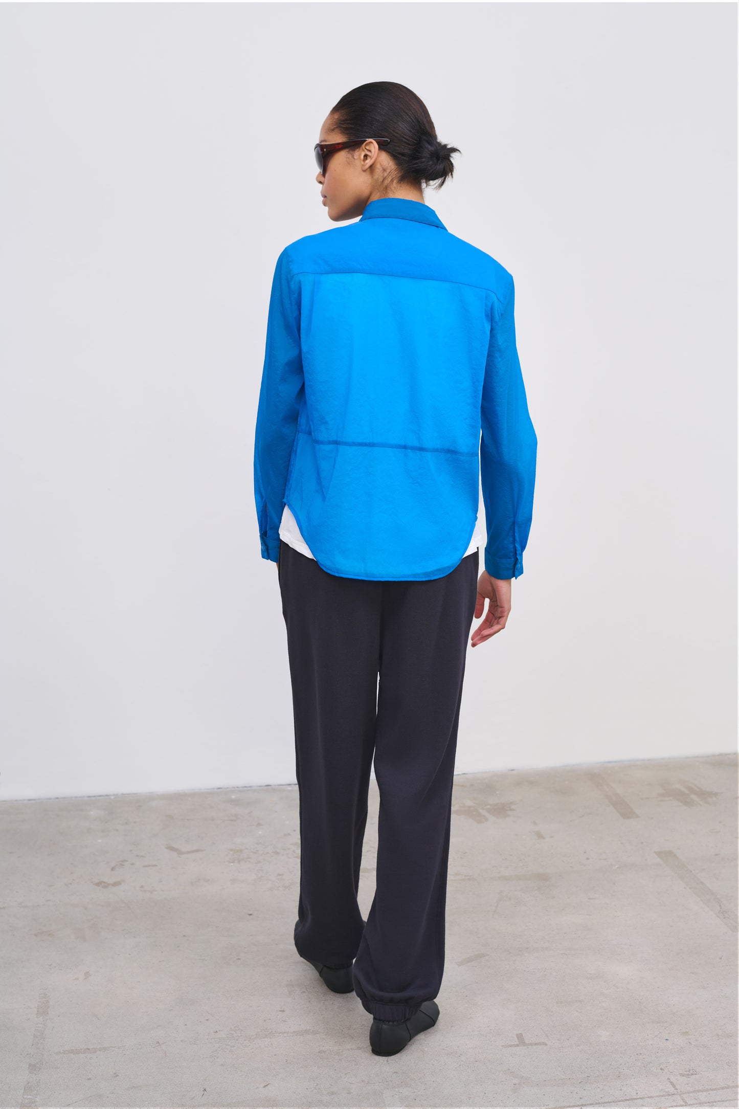 Literary Sport | Women's Long Sleeve Button-Up Running Shirt - Hana Shirt in Lapis