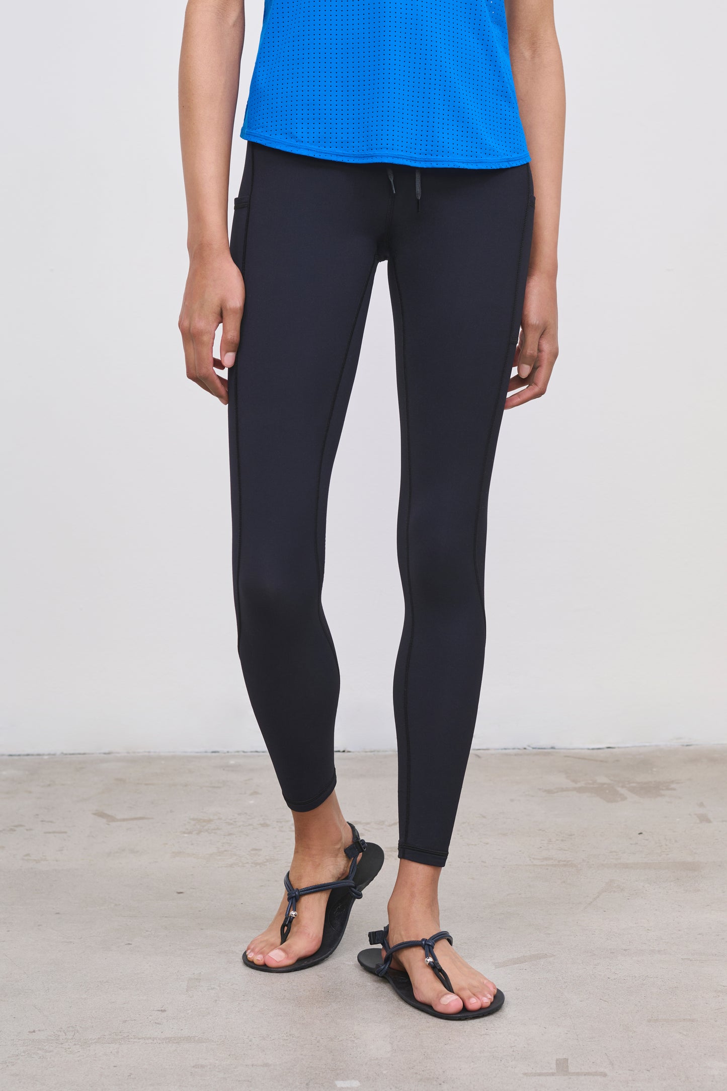 Literary Sport | Women's Full-Length Insulated Running Leggings & Tights - Ursula Cargo Tight in Black