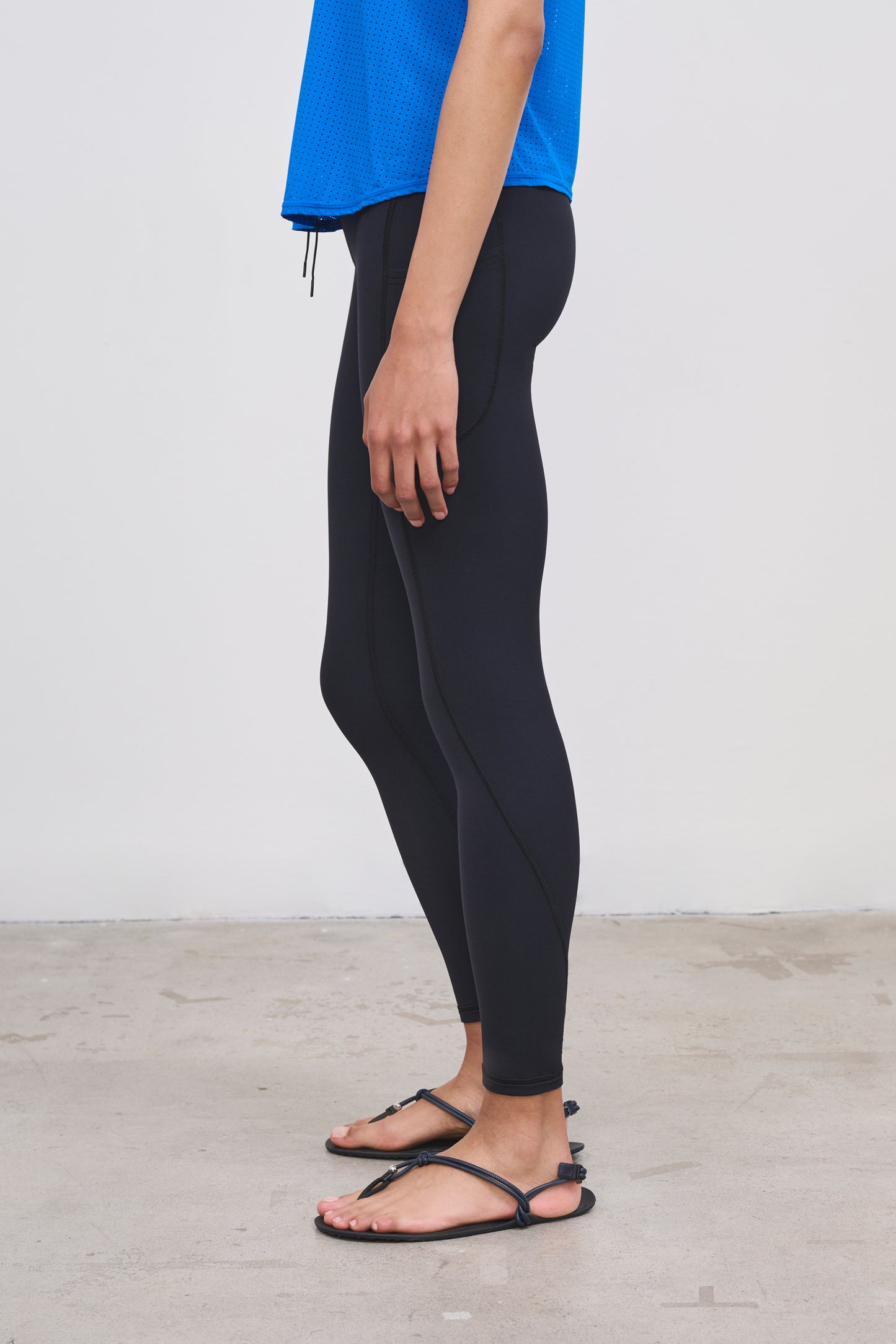Literary Sport | Women's Full-Length Insulated Running Leggings & Tights - Ursula Cargo Tight in Black