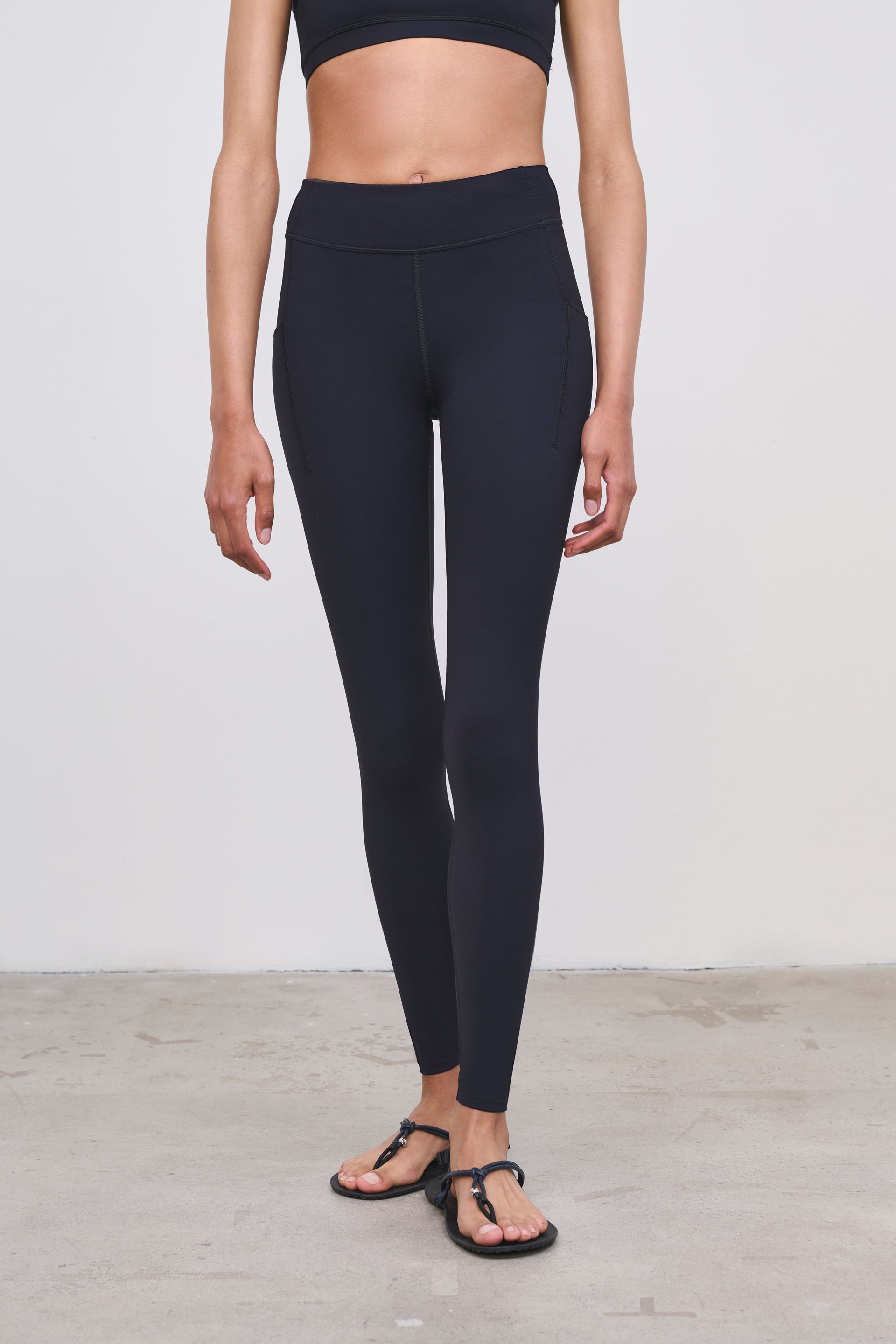 Literary Sport | Emma Womens Full Length Running Tight - Black