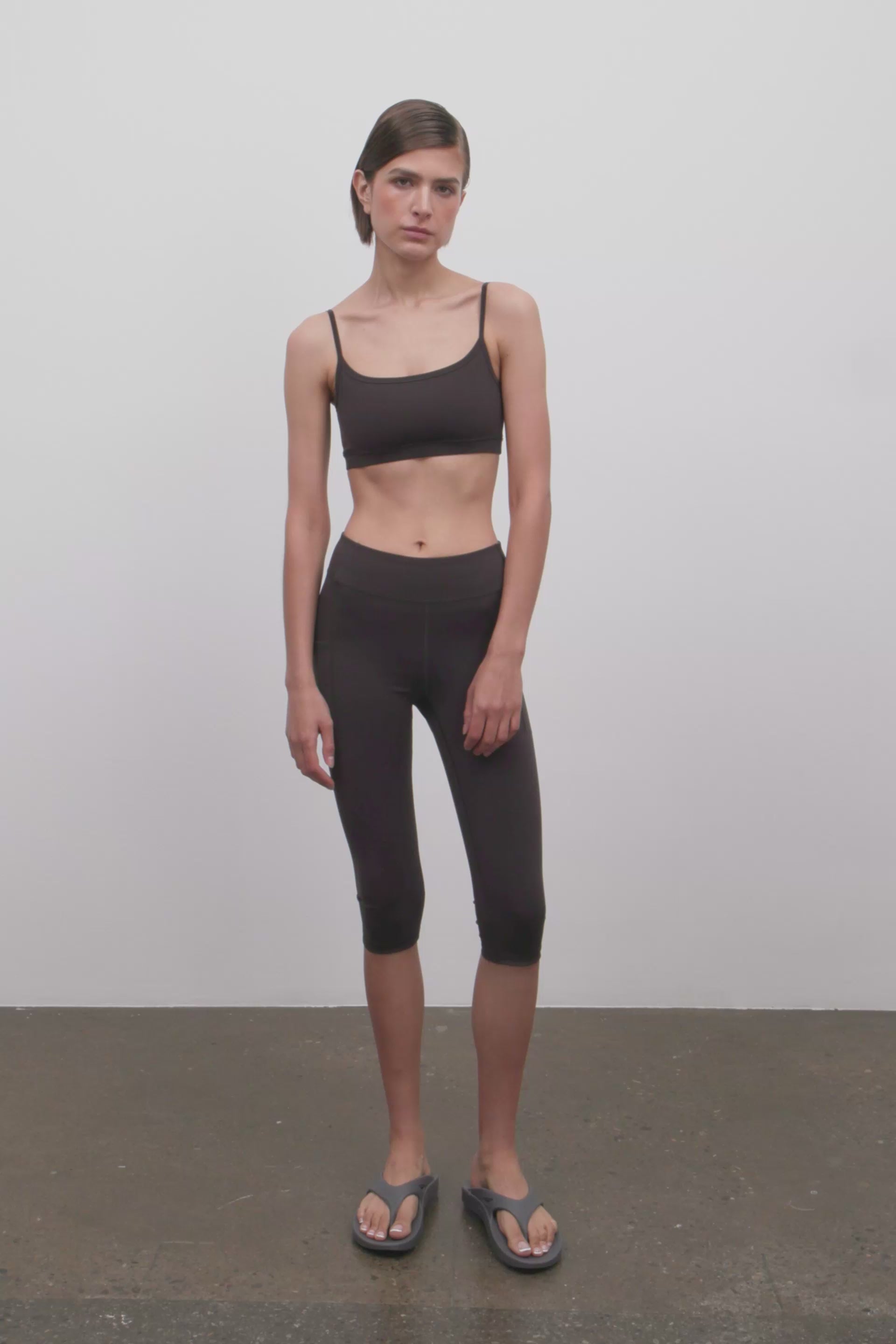 Literary Sport | Lena Womens Capri Length Running Tight - Ash Dark Brown